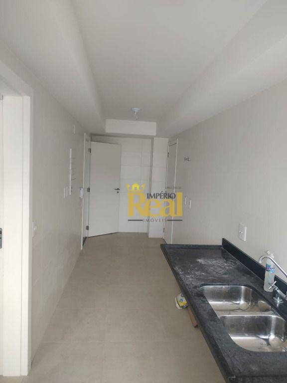 Apartamento à venda com 3 quartos, 151m² - Foto 19