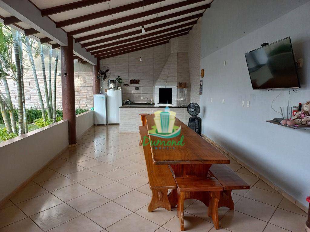 Casa à venda com 4 quartos, 242m² - Foto 24