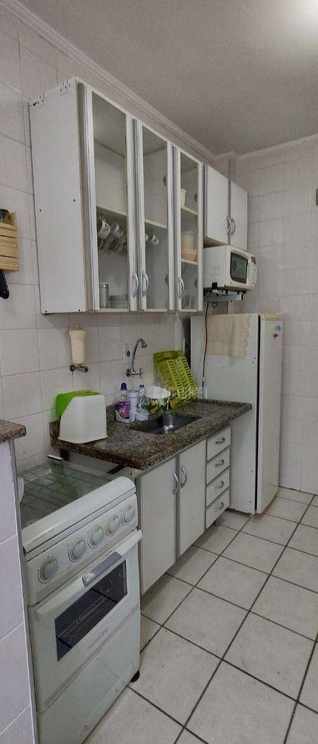 Apartamento à venda com 2 quartos, 78m² - Foto 11