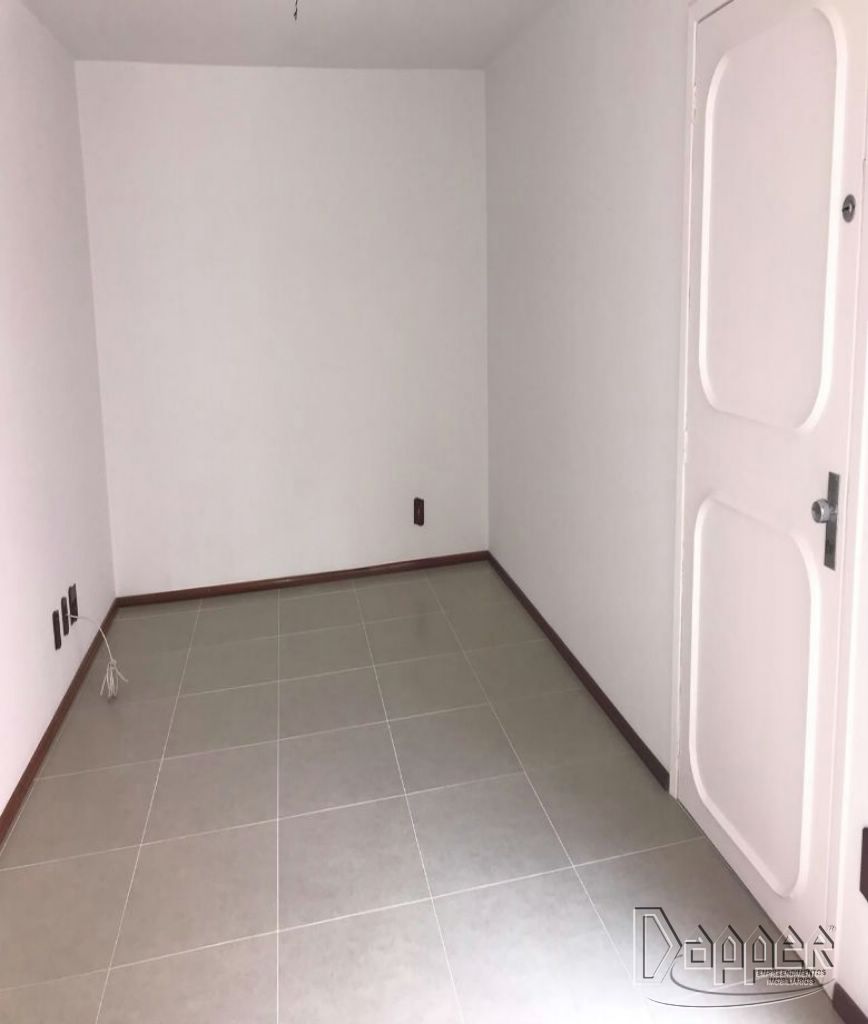 Apartamento à venda com 2 quartos, 61m² - Foto 3