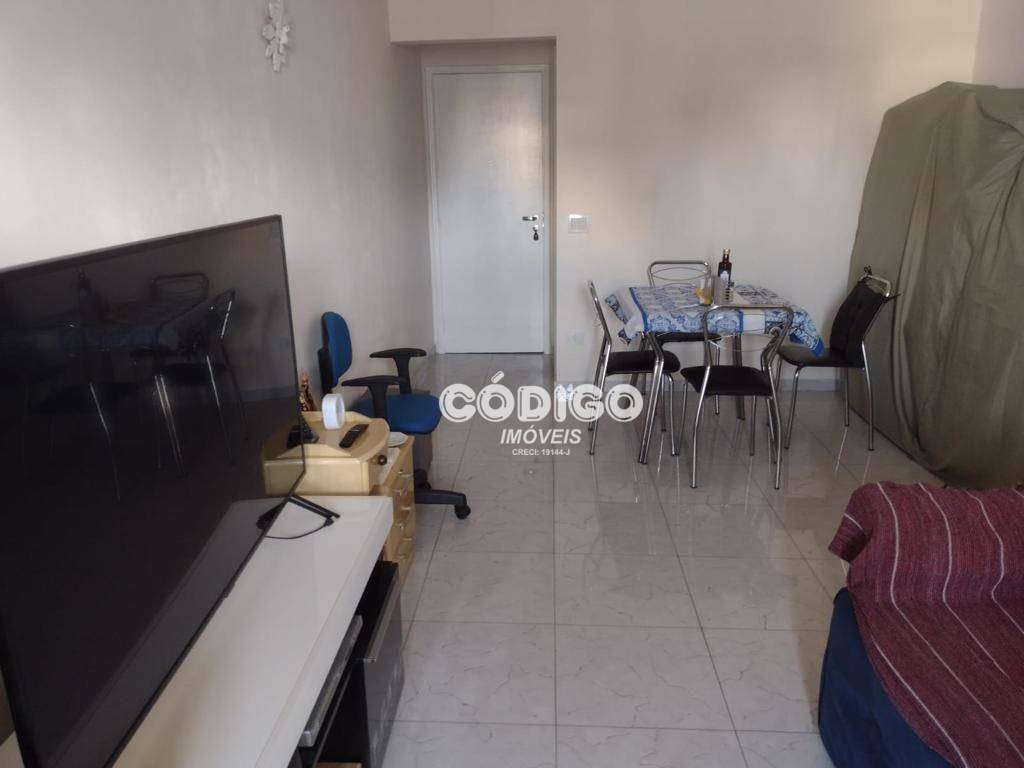 Apartamento à venda com 3 quartos, 68m² - Foto 3