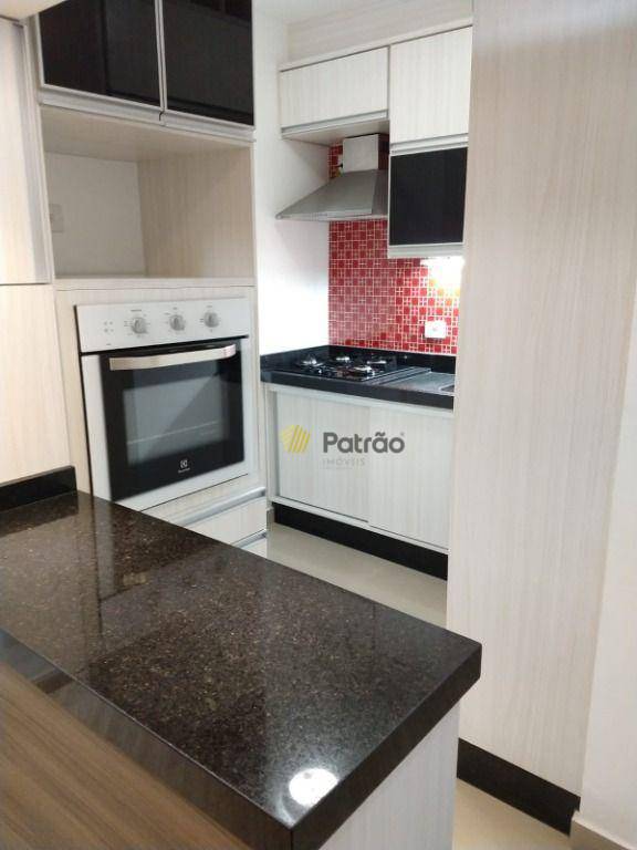 Apartamento à venda com 2 quartos, 58m² - Foto 2