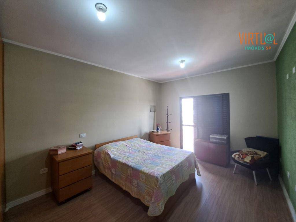 Sobrado à venda com 3 quartos, 190m² - Foto 32