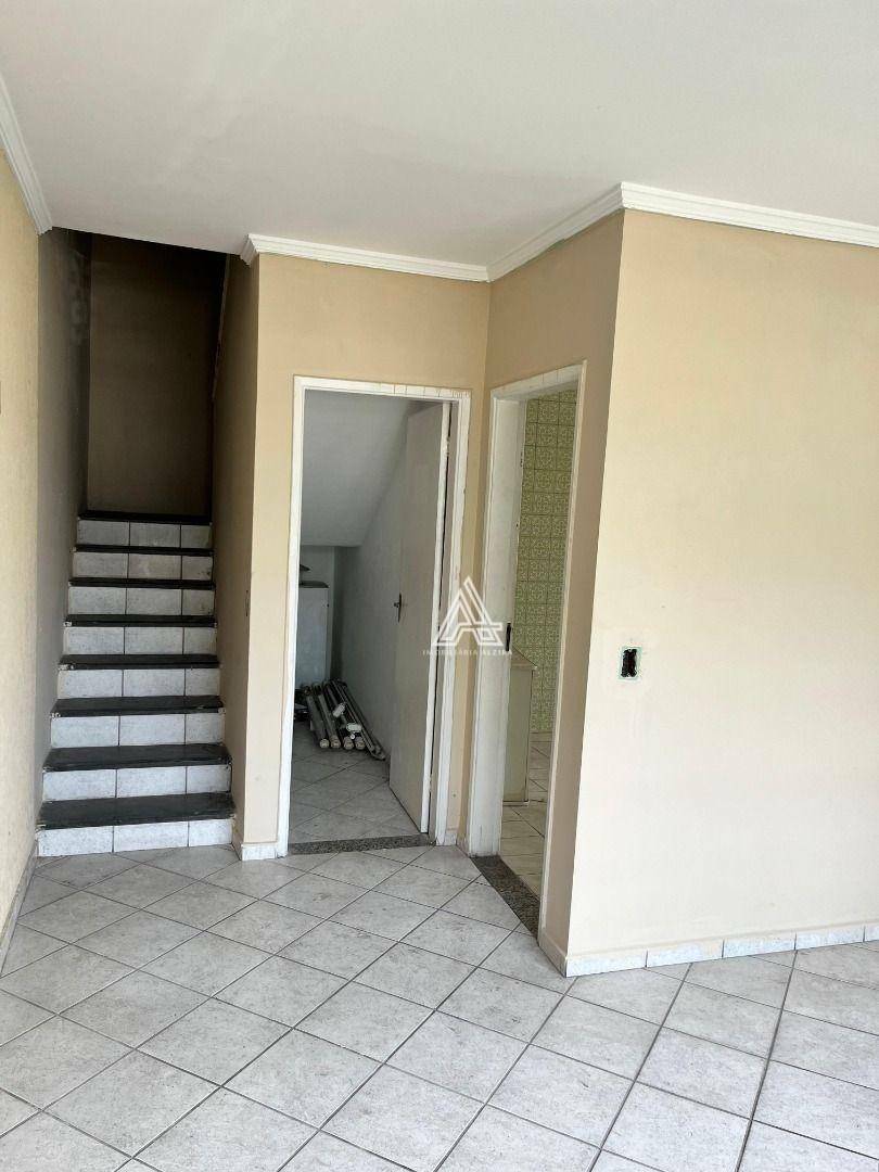 Sobrado à venda com 3 quartos, 250m² - Foto 36