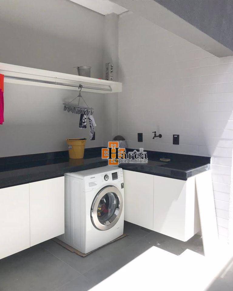 Sobrado à venda com 4 quartos, 300m² - Foto 32