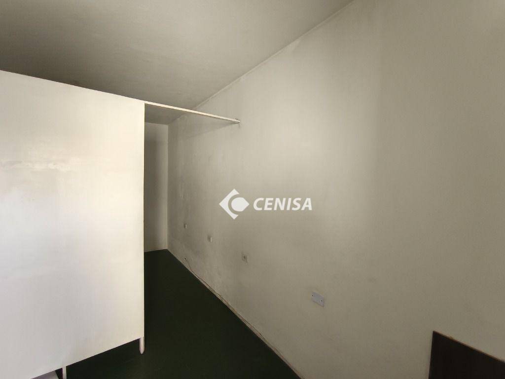 Casa à venda com 4 quartos, 220m² - Foto 18