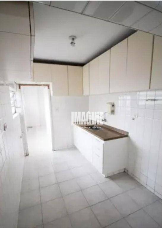 Apartamento à venda com 3 quartos, 120m² - Foto 15