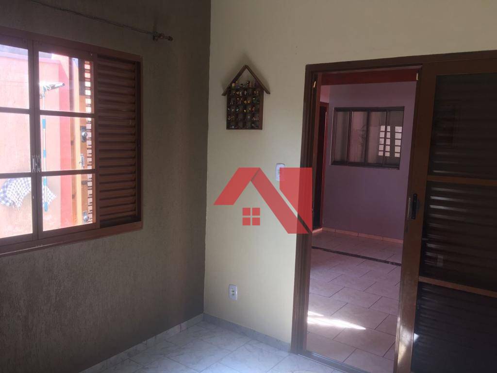 Casa à venda com 3 quartos, 164m² - Foto 15