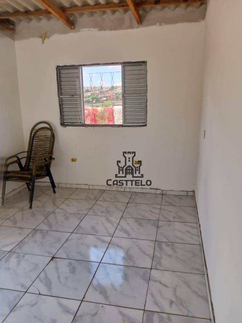 Casa à venda com 3 quartos, 70m² - Foto 13