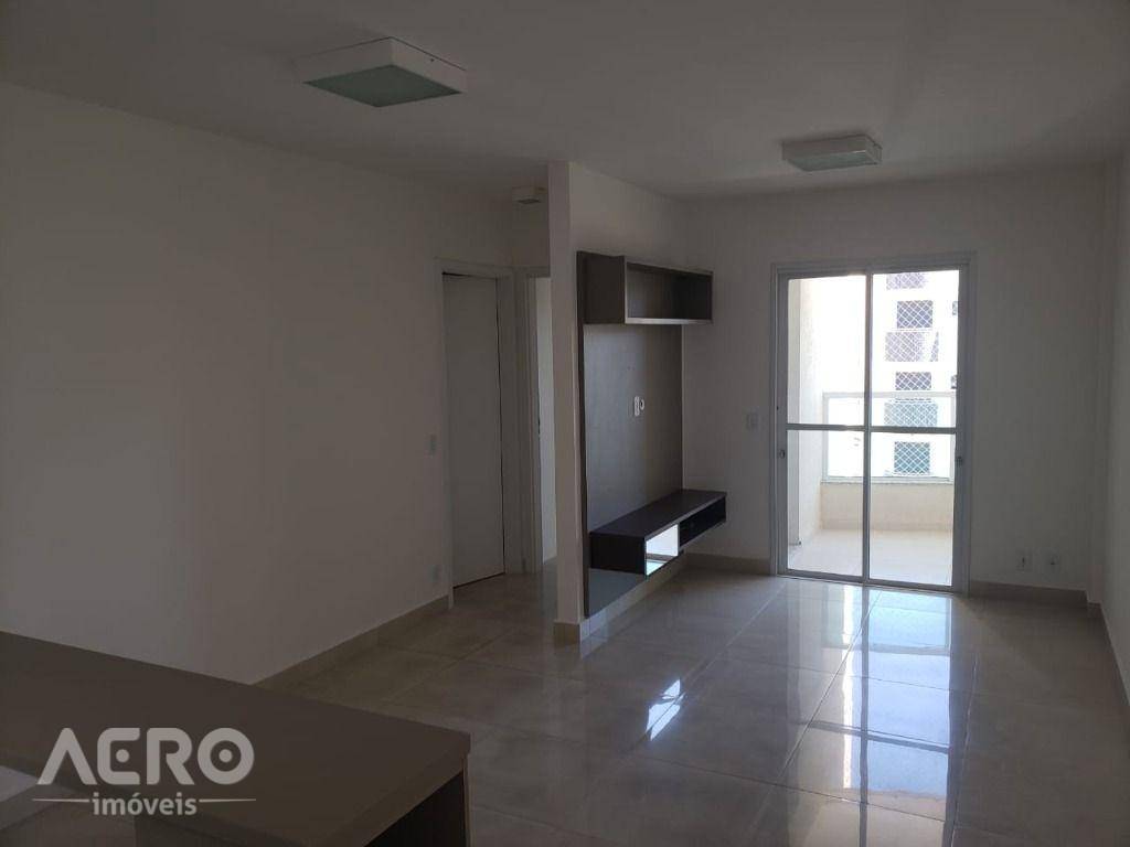 Apartamento para alugar com 2 quartos, 70m² - Foto 3