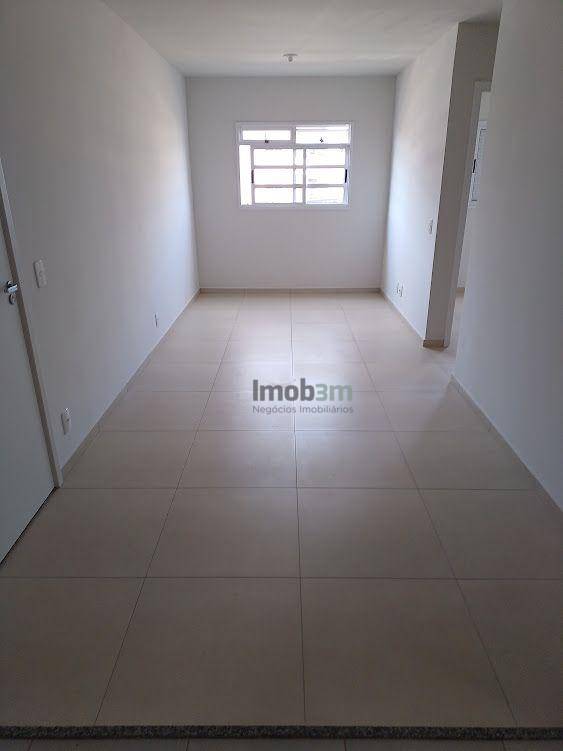 Apartamento à venda com 2 quartos, 44m² - Foto 2