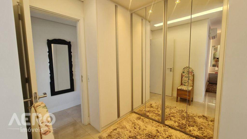 Apartamento à venda com 3 quartos, 143m² - Foto 2