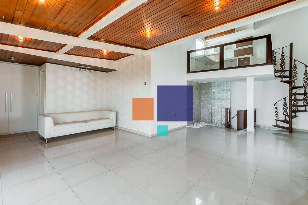 Cobertura à venda com 3 quartos, 180m² - Foto 1