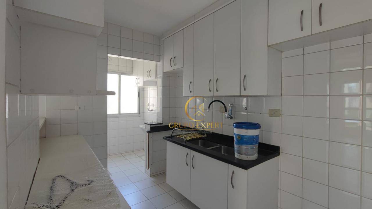 Apartamento à venda com 3 quartos, 73m² - Foto 17