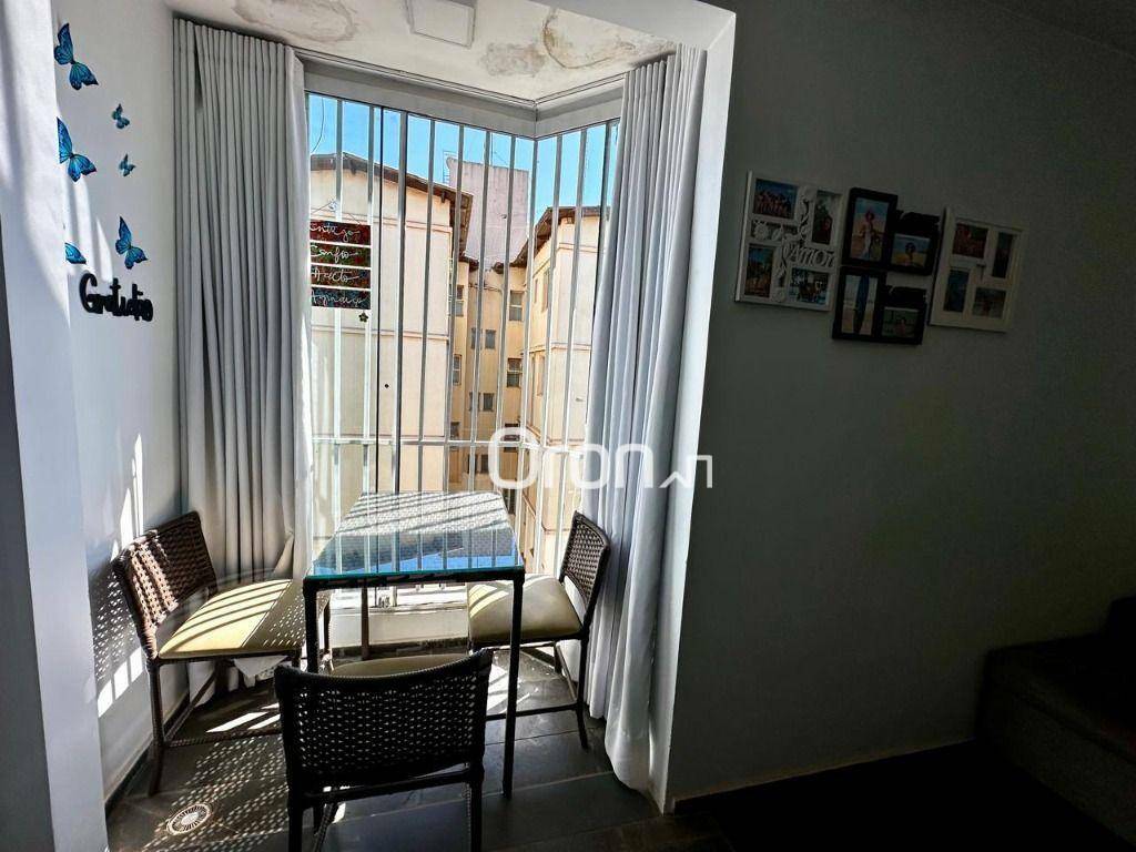 Apartamento à venda com 2 quartos, 52m² - Foto 2