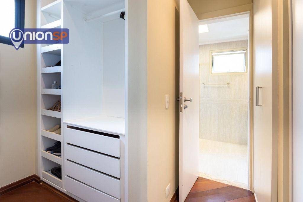 Apartamento à venda com 3 quartos, 205m² - Foto 35