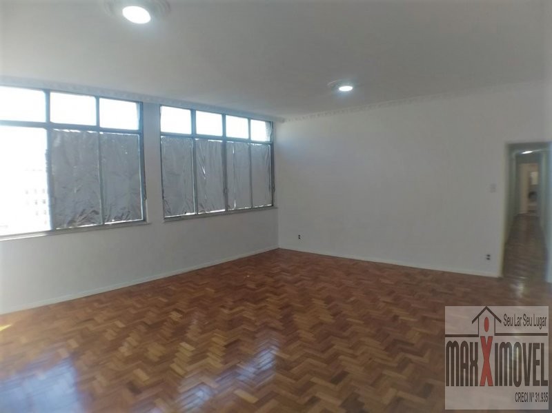 Apartamento à venda com 3 quartos, 128m² - Foto 4