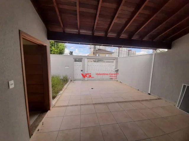 Casa à venda com 3 quartos, 149m² - Foto 3