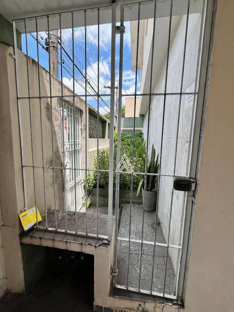 Sobrado à venda com 3 quartos, 250m² - Foto 13