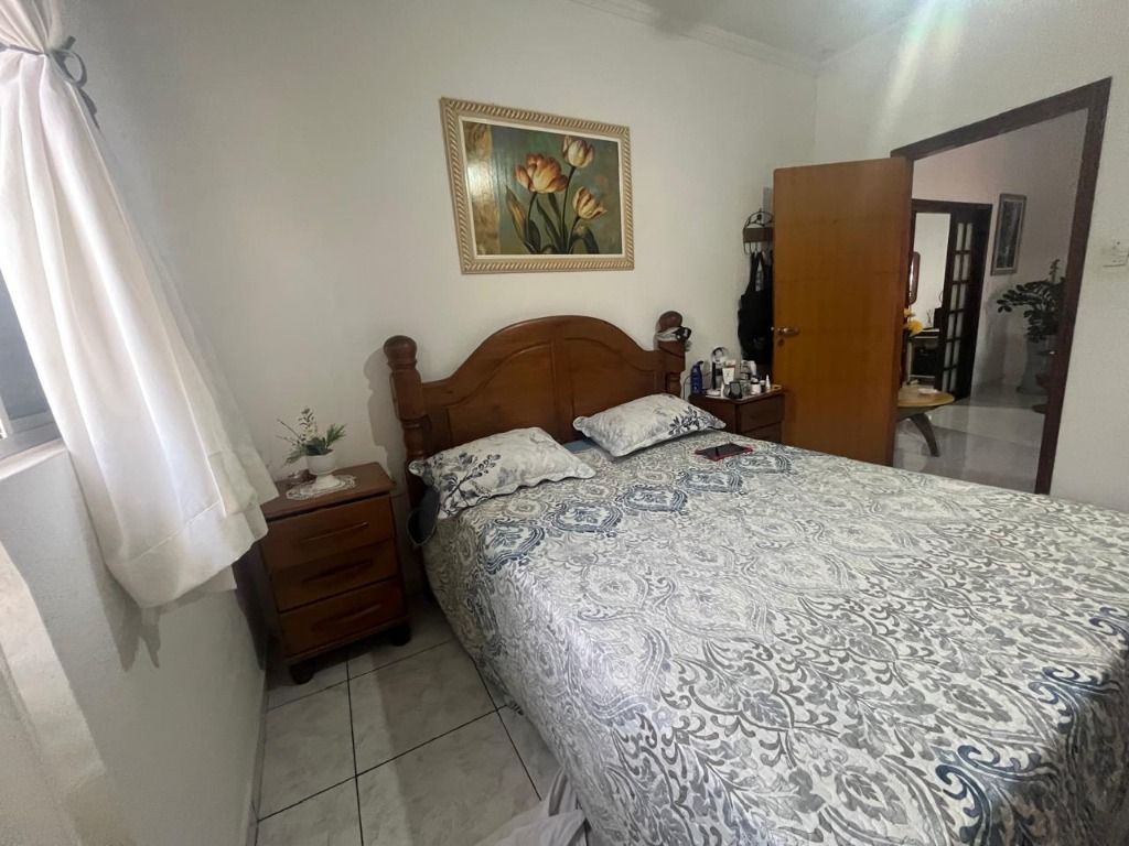 Sobrado à venda com 3 quartos, 200m² - Foto 13