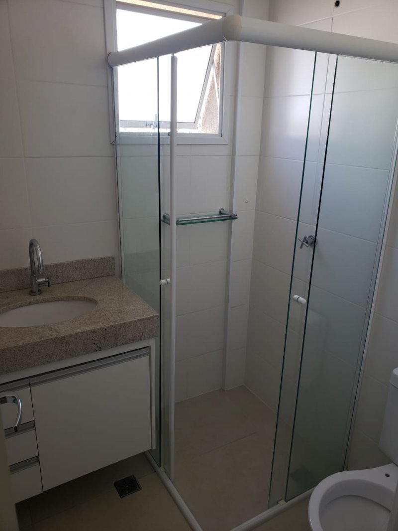 Apartamento para alugar com 2 quartos, 69m² - Foto 12