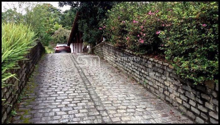 Fazenda à venda com 3 quartos, 300m² - Foto 1