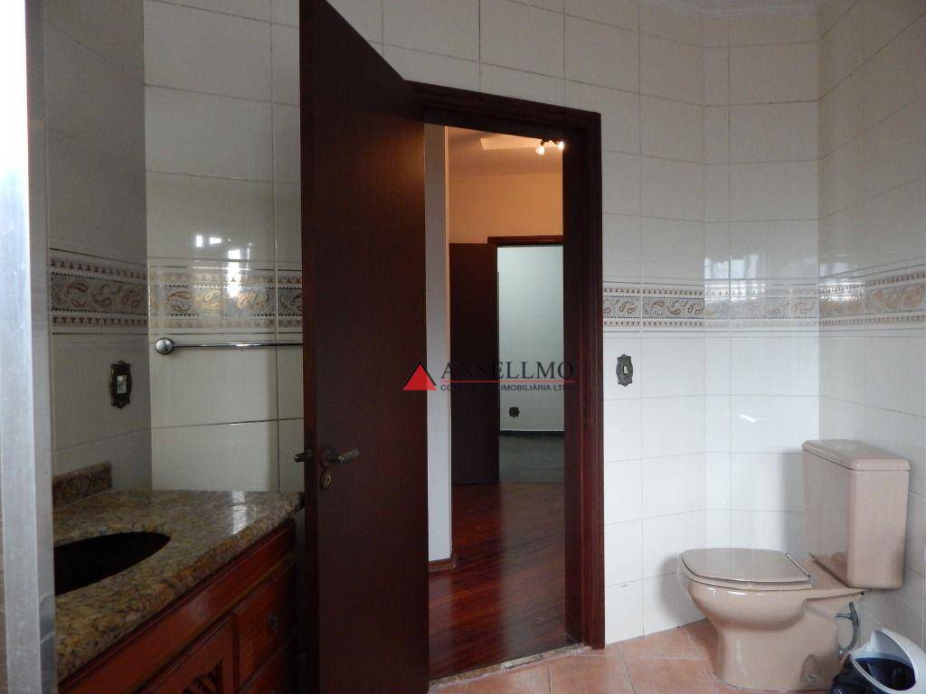 Casa à venda com 4 quartos, 267m² - Foto 34