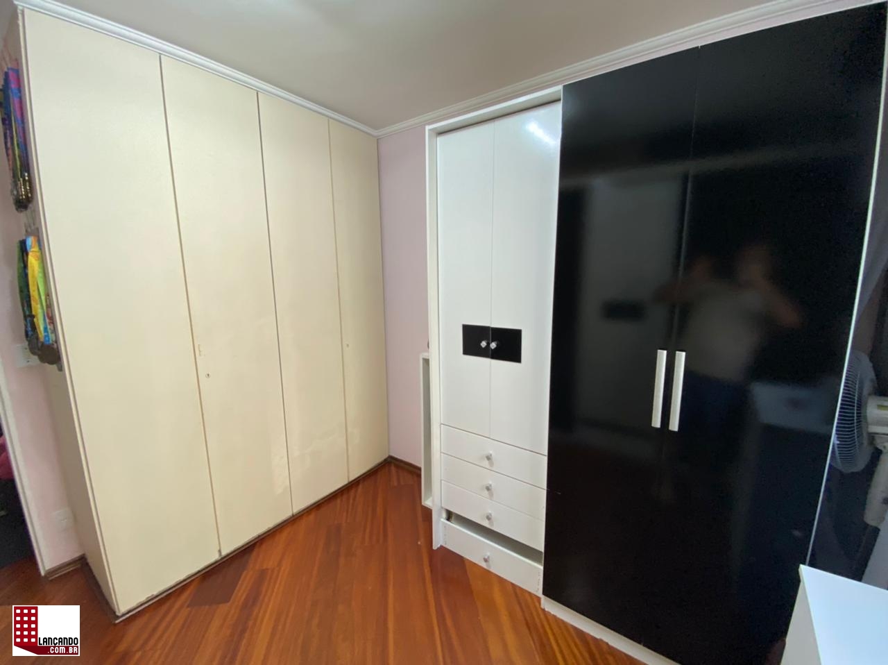 Apartamento à venda com 2 quartos, 70m² - Foto 10