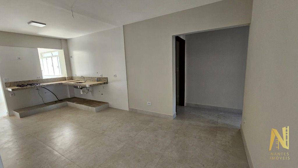 Apartamento à venda com 3 quartos, 106m² - Foto 4