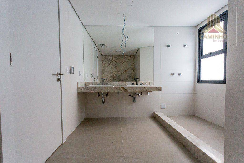 Apartamento à venda com 3 quartos, 307m² - Foto 35