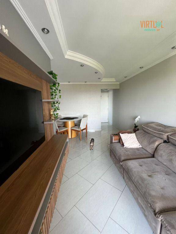 Apartamento à venda com 3 quartos, 64m² - Foto 3