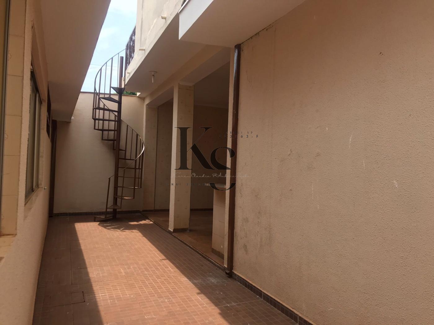 Casa à venda com 4 quartos, 250m² - Foto 5