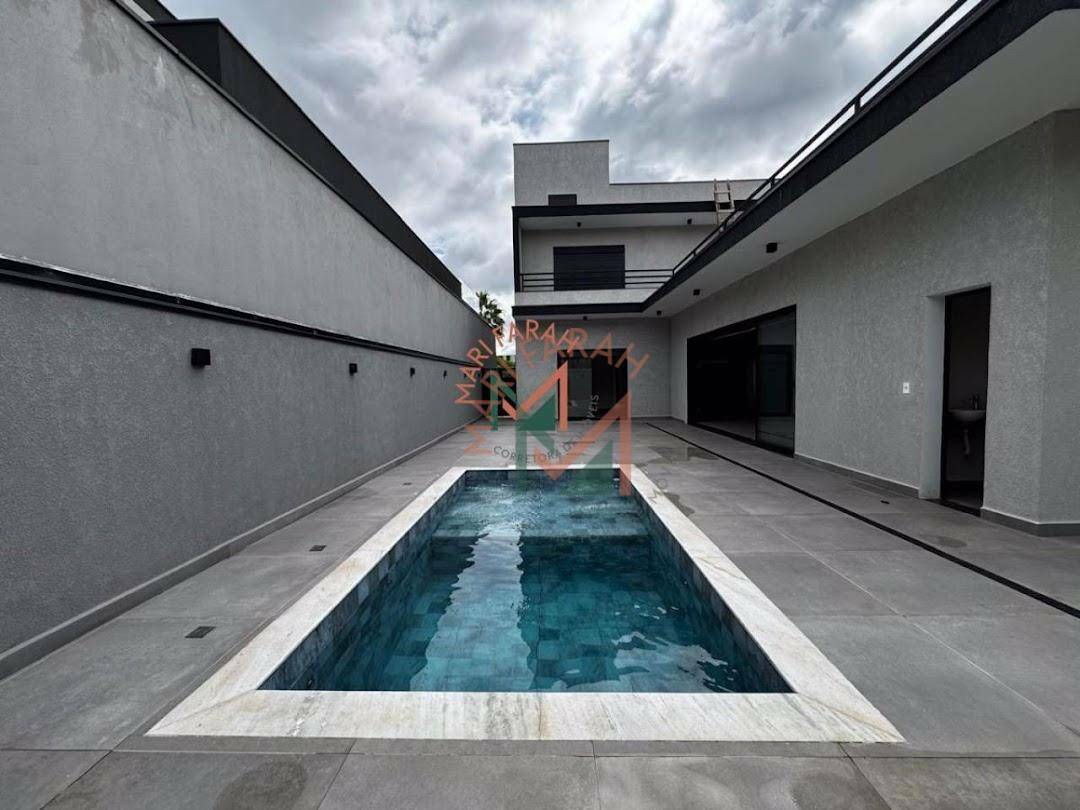 Casa de Condomínio à venda com 4 quartos, 333m² - Foto 2