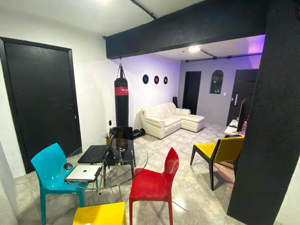 Casa à venda com 4 quartos, 100m² - Foto 6