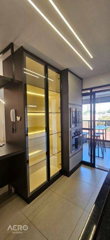 Apartamento à venda com 3 quartos, 134m² - Foto 8