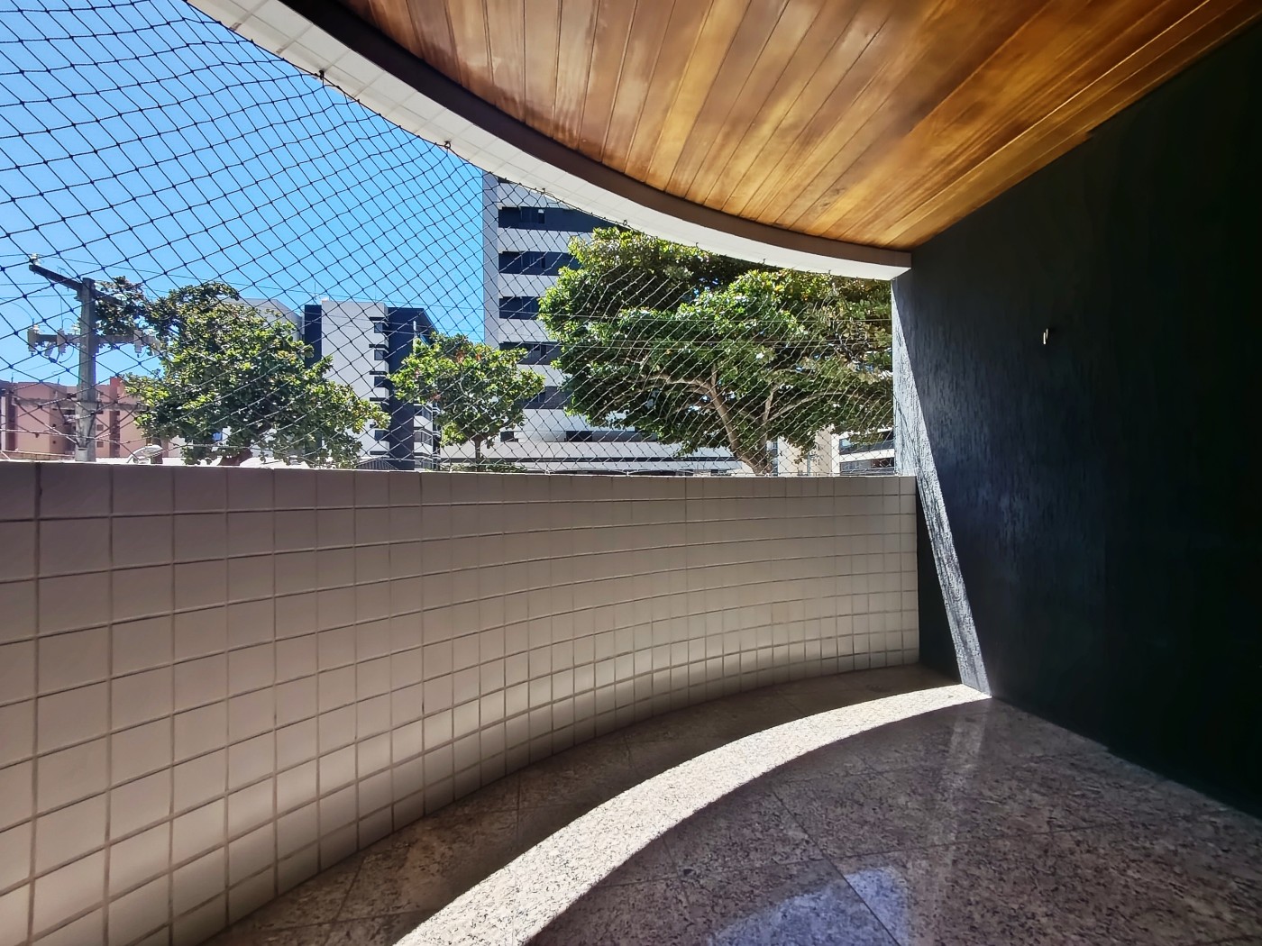 Apartamento à venda com 3 quartos, 129m² - Foto 2