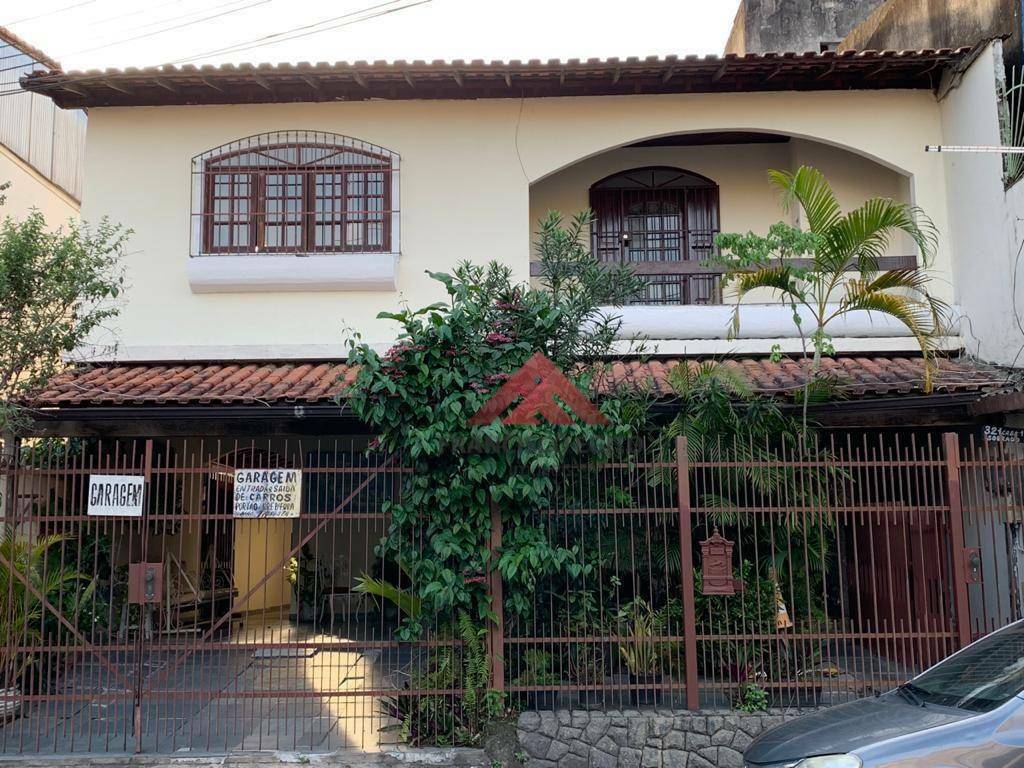 Casa à venda com 5 quartos, 400m² - Foto 2