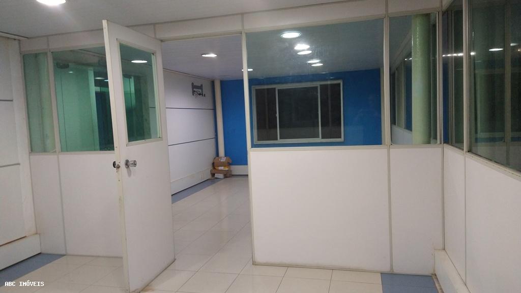 Depósito-Galpão-Armazém para alugar com 2 quartos, 2500m² - Foto 12