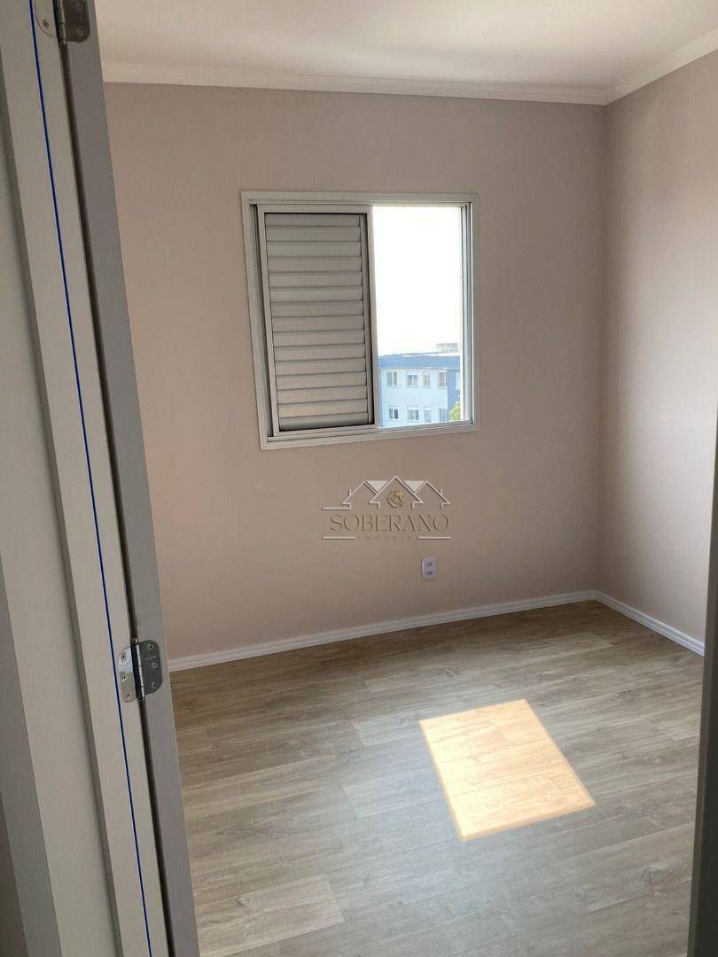 Apartamento à venda com 3 quartos, 71m² - Foto 2