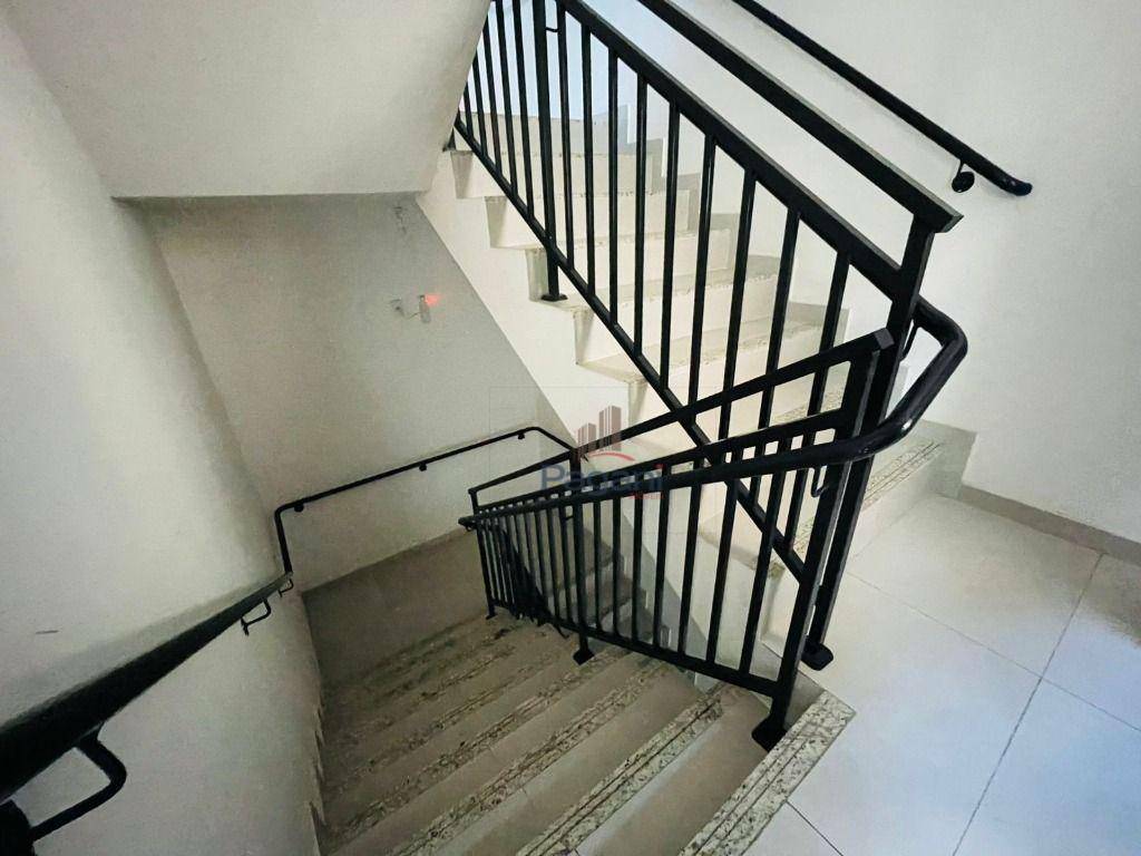 Apartamento para alugar com 2 quartos, 58m² - Foto 4