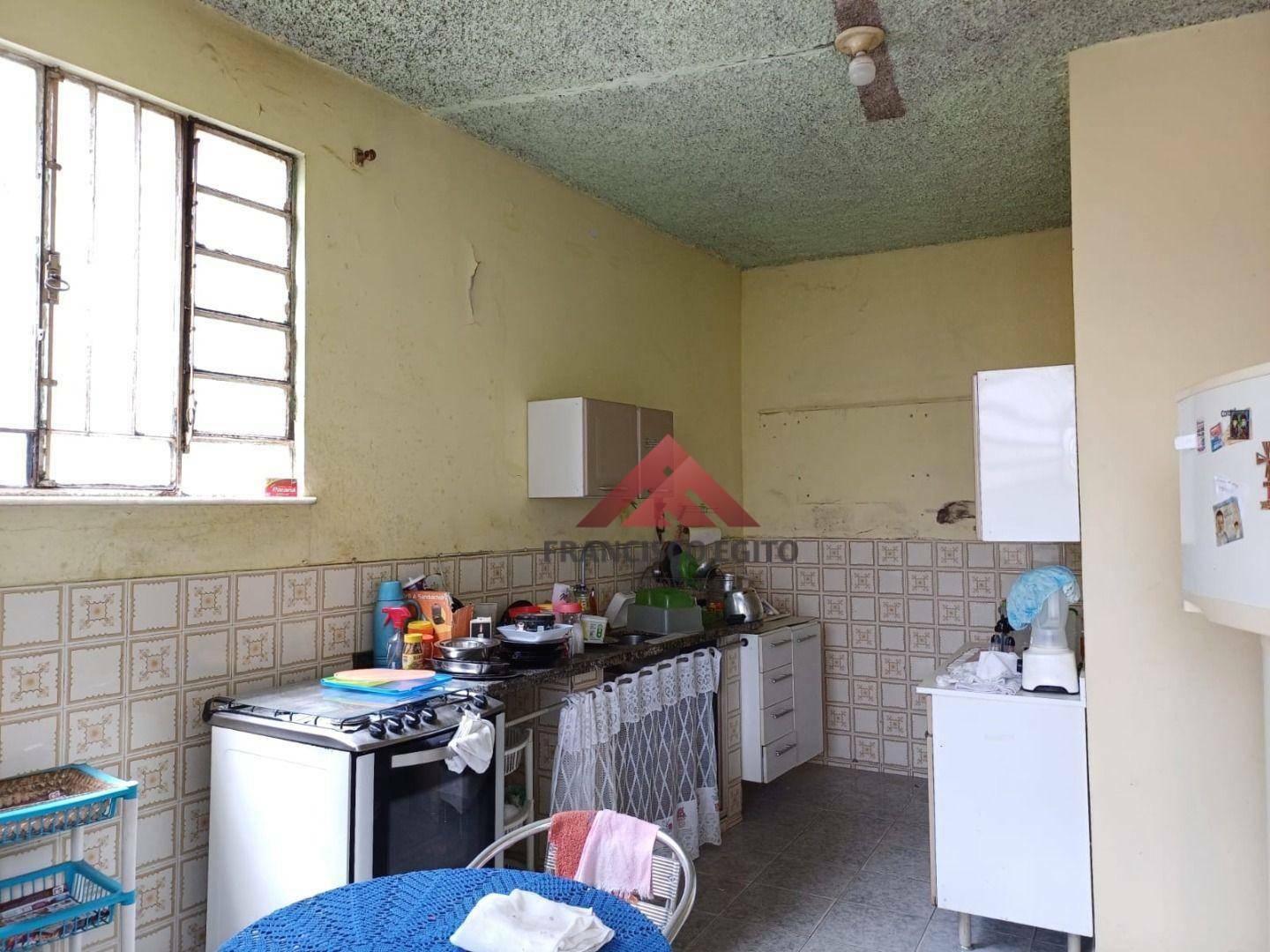 Casa à venda com 4 quartos, 100m² - Foto 12