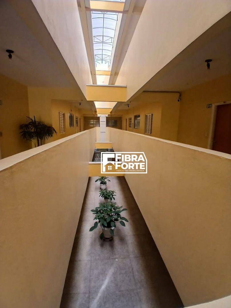Apartamento à venda com 2 quartos, 70m² - Foto 30