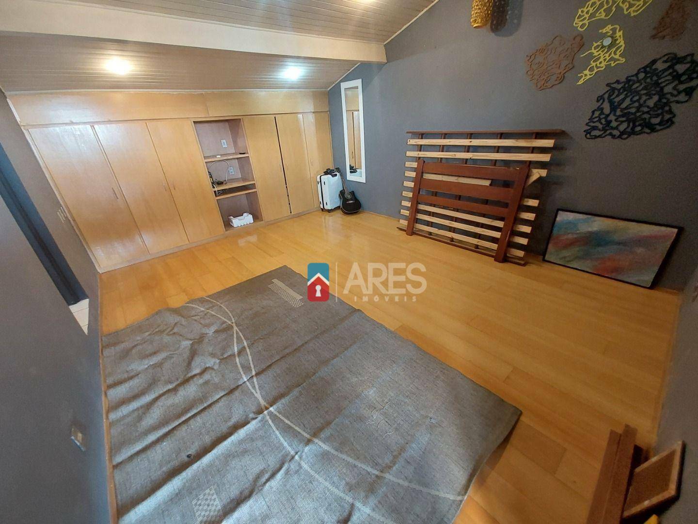 Casa à venda com 4 quartos, 260m² - Foto 5