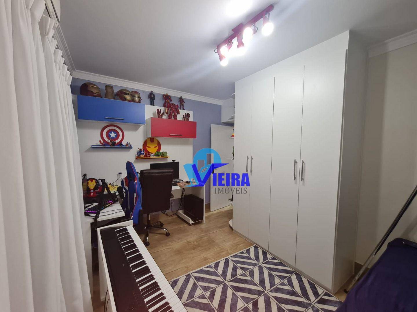 Sobrado à venda com 3 quartos, 300m² - Foto 22