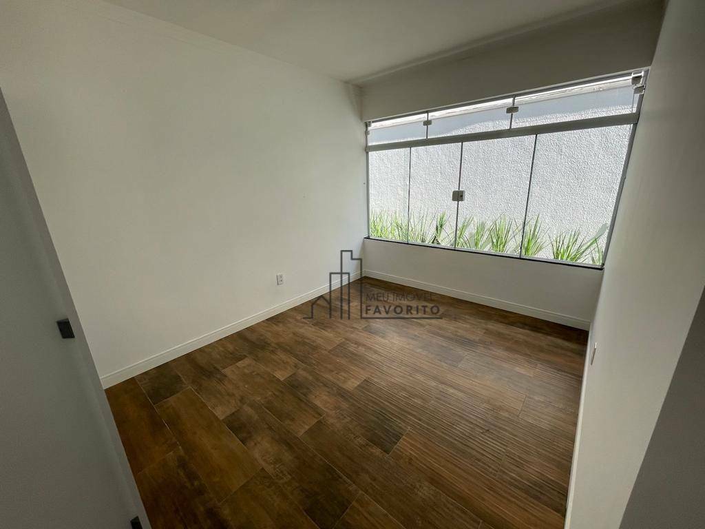 Casa à venda com 3 quartos, 190m² - Foto 16