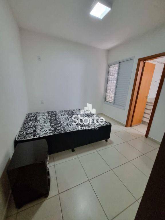 Apartamento para alugar com 3 quartos, 90m² - Foto 8