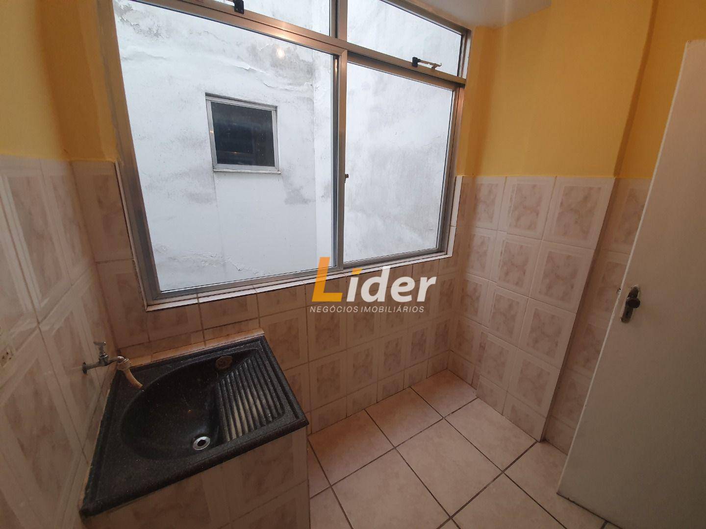 Apartamento para alugar com 3 quartos, 90m² - Foto 20