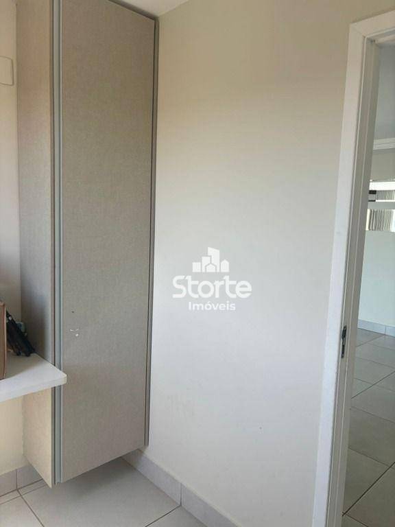 Apartamento para alugar com 3 quartos, 83m² - Foto 9