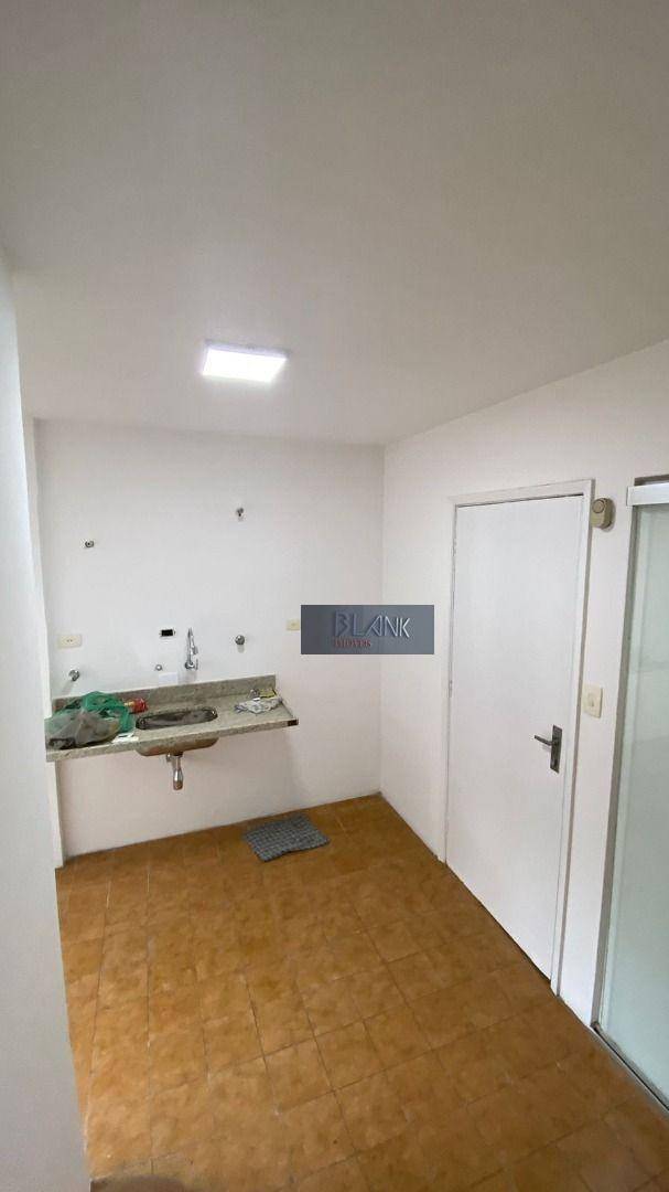 Apartamento à venda com 2 quartos, 80m² - Foto 3