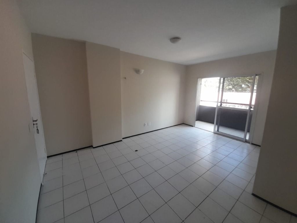 Apartamento para alugar com 3 quartos, 95m² - Foto 12